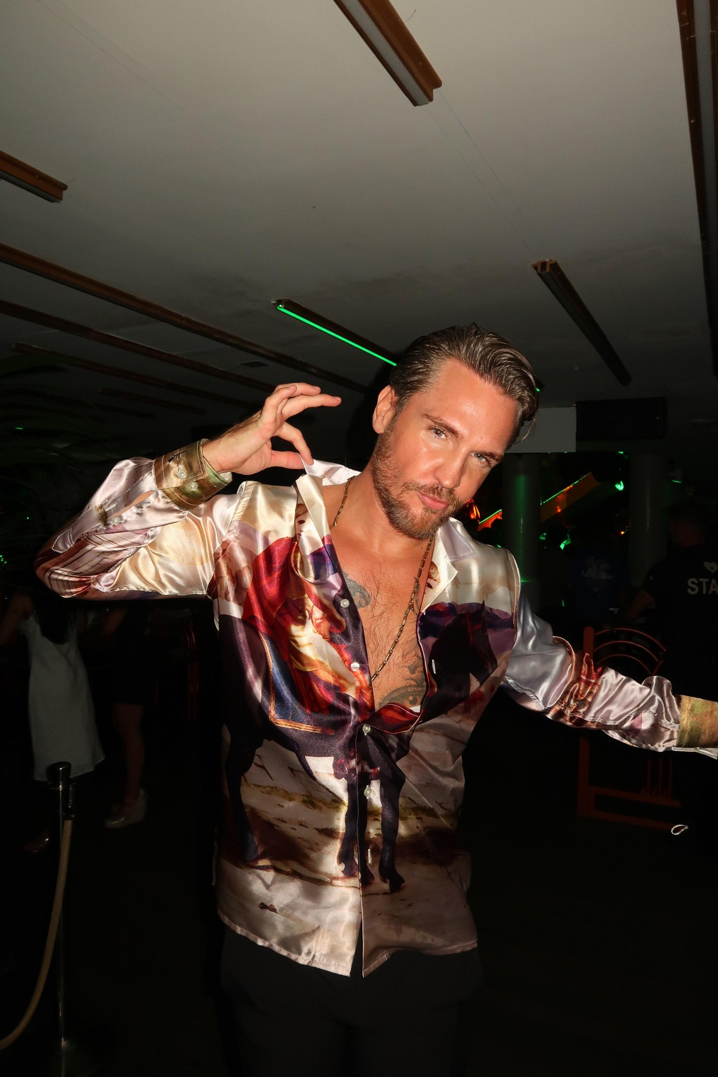 Legends Never Die - Shirt